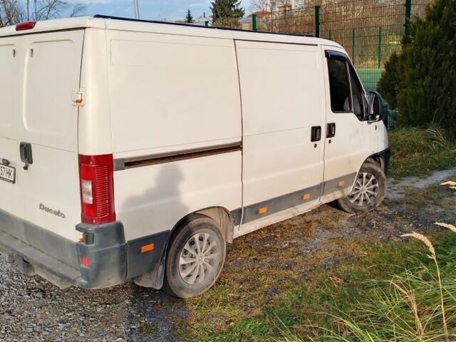 Белый Фиат Дукато, объемом двигателя 2.8 л и пробегом 342 тыс. км за 3500 $, фото 2 на Automoto.ua