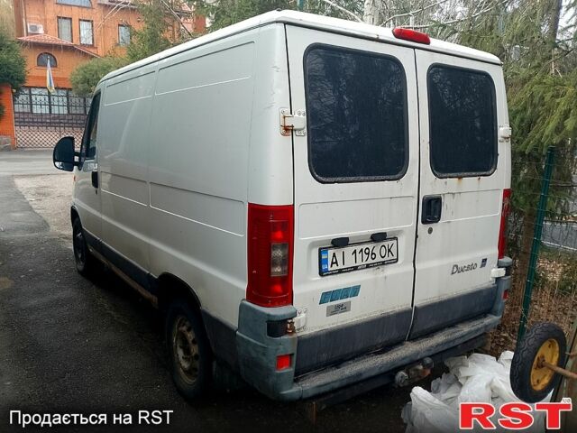 Белый Фиат Дукато, объемом двигателя 2 л и пробегом 369 тыс. км за 2750 $, фото 1 на Automoto.ua