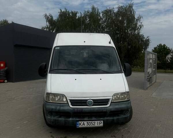 Білий Фіат Дукато, об'ємом двигуна 2.8 л та пробігом 420 тис. км за 3600 $, фото 1 на Automoto.ua