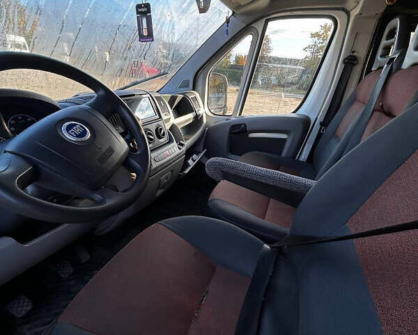 Білий Фіат Дукато, об'ємом двигуна 2.2 л та пробігом 284 тис. км за 4999 $, фото 6 на Automoto.ua