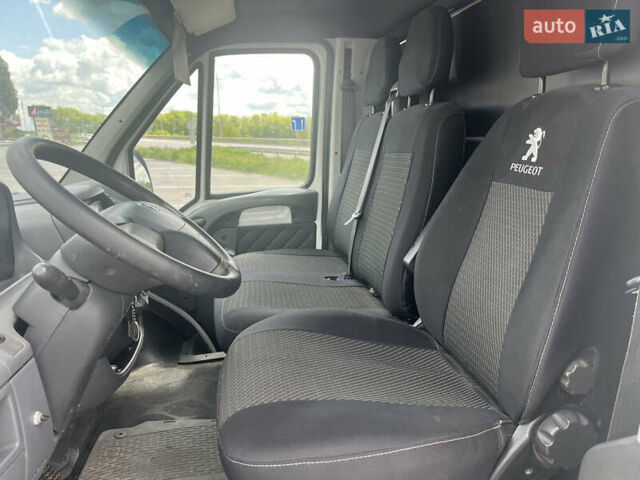 Белый Фиат Дукато, объемом двигателя 2.8 л и пробегом 498 тыс. км за 8700 $, фото 6 на Automoto.ua