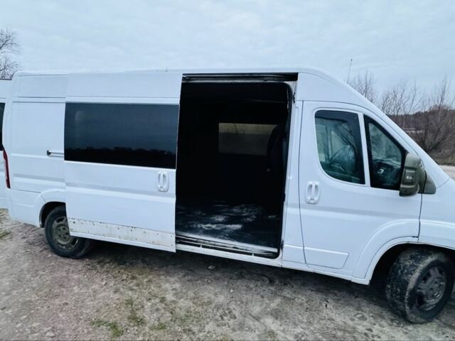 Белый Фиат Дукато, объемом двигателя 2.3 л и пробегом 700 тыс. км за 6000 $, фото 3 на Automoto.ua