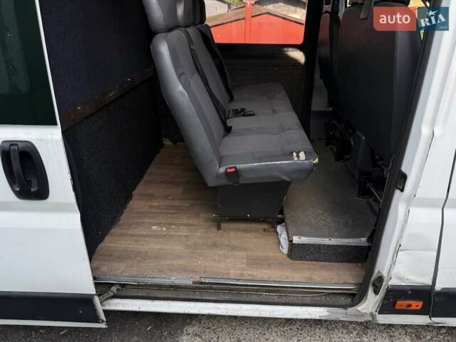 Белый Фиат Дукато, объемом двигателя 2.3 л и пробегом 300 тыс. км за 8900 $, фото 6 на Automoto.ua