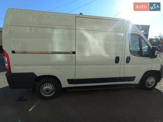 Белый Фиат Дукато, объемом двигателя 2.29 л и пробегом 430 тыс. км за 7900 $, фото 1 на Automoto.ua