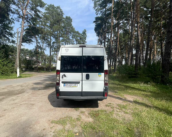 Белый Фиат Дукато, объемом двигателя 2.29 л и пробегом 650 тыс. км за 7500 $, фото 7 на Automoto.ua