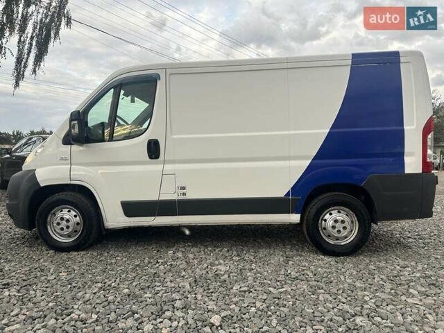 Белый Фиат Дукато, объемом двигателя 2.3 л и пробегом 376 тыс. км за 8800 $, фото 5 на Automoto.ua