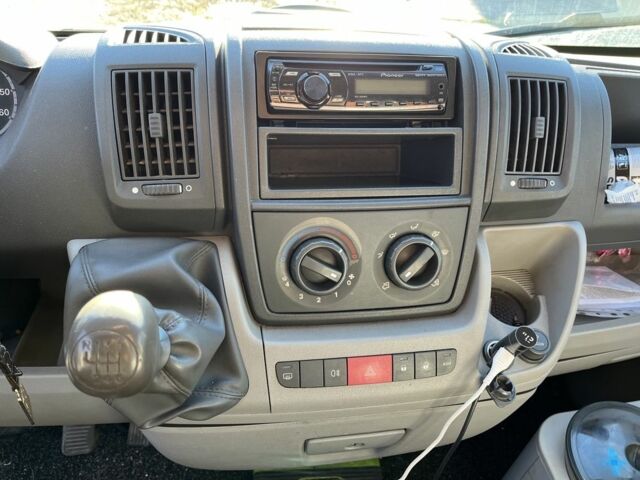 Белый Фиат Дукато, объемом двигателя 2.3 л и пробегом 278 тыс. км за 4999 $, фото 9 на Automoto.ua