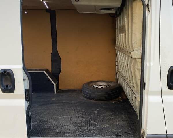 Білий Фіат Дукато, об'ємом двигуна 2.2 л та пробігом 397 тис. км за 6500 $, фото 6 на Automoto.ua