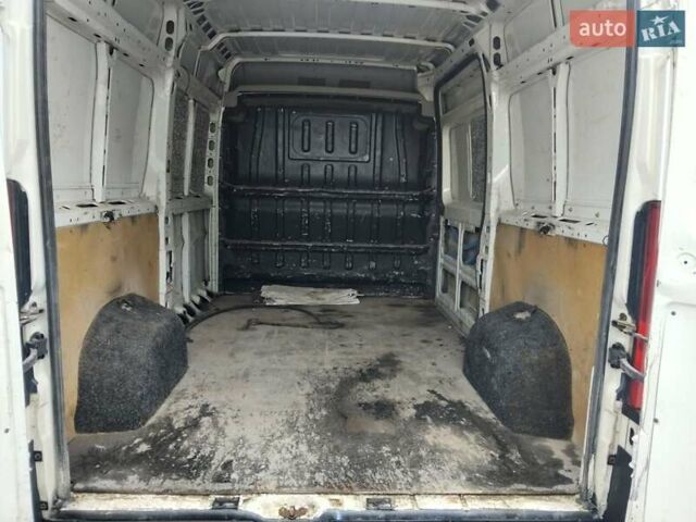 Білий Фіат Дукато, об'ємом двигуна 2.2 л та пробігом 386 тис. км за 7400 $, фото 43 на Automoto.ua