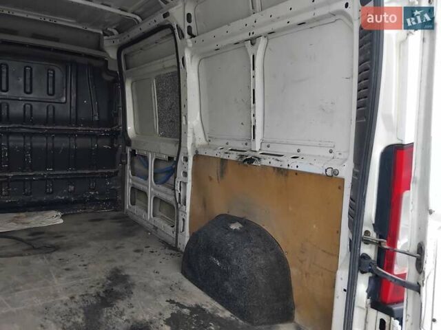 Білий Фіат Дукато, об'ємом двигуна 2.2 л та пробігом 386 тис. км за 7400 $, фото 46 на Automoto.ua