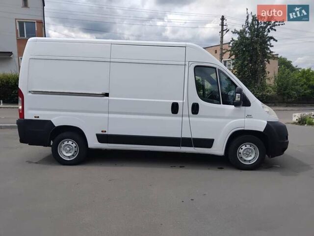 Білий Фіат Дукато, об'ємом двигуна 2.2 л та пробігом 386 тис. км за 7400 $, фото 5 на Automoto.ua