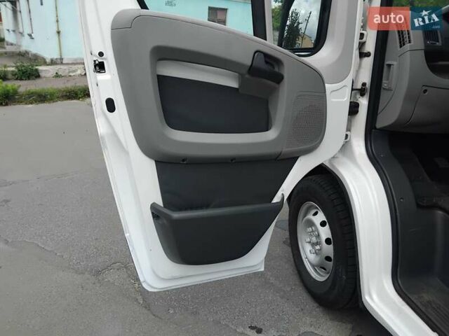 Білий Фіат Дукато, об'ємом двигуна 2.2 л та пробігом 386 тис. км за 7400 $, фото 27 на Automoto.ua