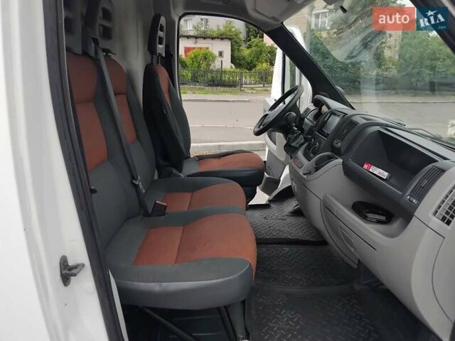 Білий Фіат Дукато, об'ємом двигуна 2.2 л та пробігом 386 тис. км за 7400 $, фото 29 на Automoto.ua