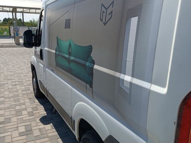 Белый Фиат Дукато, объемом двигателя 2.2 л и пробегом 300 тыс. км за 7999 $, фото 6 на Automoto.ua