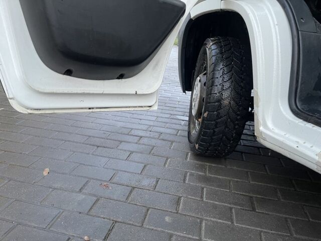 Белый Фиат Дукато, объемом двигателя 2 л и пробегом 380 тыс. км за 8750 $, фото 4 на Automoto.ua