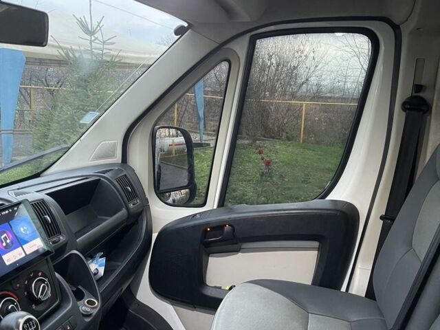 Белый Фиат Дукато, объемом двигателя 2 л и пробегом 380 тыс. км за 8750 $, фото 2 на Automoto.ua