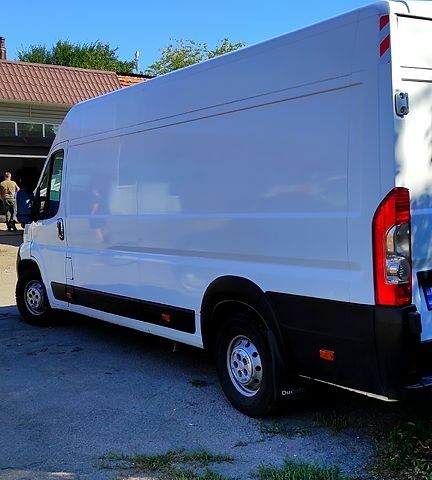 Белый Фиат Дукато, объемом двигателя 2.3 л и пробегом 325 тыс. км за 12500 $, фото 1 на Automoto.ua