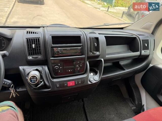 Белый Фиат Дукато, объемом двигателя 2.29 л и пробегом 243 тыс. км за 9500 $, фото 6 на Automoto.ua