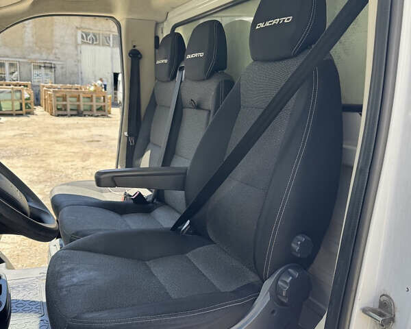 Белый Фиат Дукато, объемом двигателя 2.29 л и пробегом 345 тыс. км за 14500 $, фото 7 на Automoto.ua