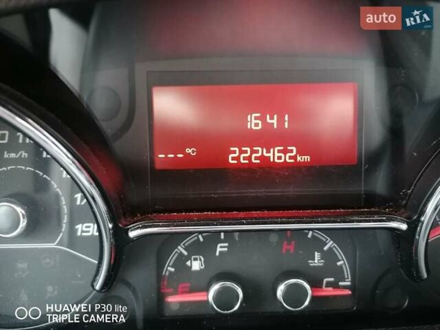 Белый Фиат Дукато, объемом двигателя 2.3 л и пробегом 235 тыс. км за 12300 $, фото 1 на Automoto.ua