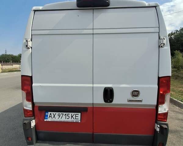 Белый Фиат Дукато, объемом двигателя 2.3 л и пробегом 300 тыс. км за 15000 $, фото 3 на Automoto.ua