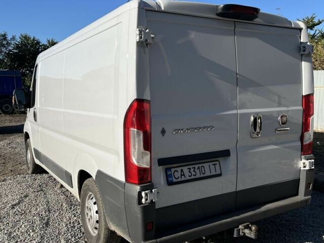 Белый Фиат Дукато, объемом двигателя 2.3 л и пробегом 250 тыс. км за 12500 $, фото 2 на Automoto.ua