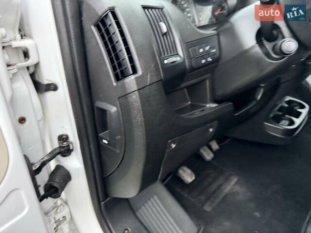 Білий Фіат Дукато, об'ємом двигуна 2.3 л та пробігом 282 тис. км за 14900 $, фото 26 на Automoto.ua