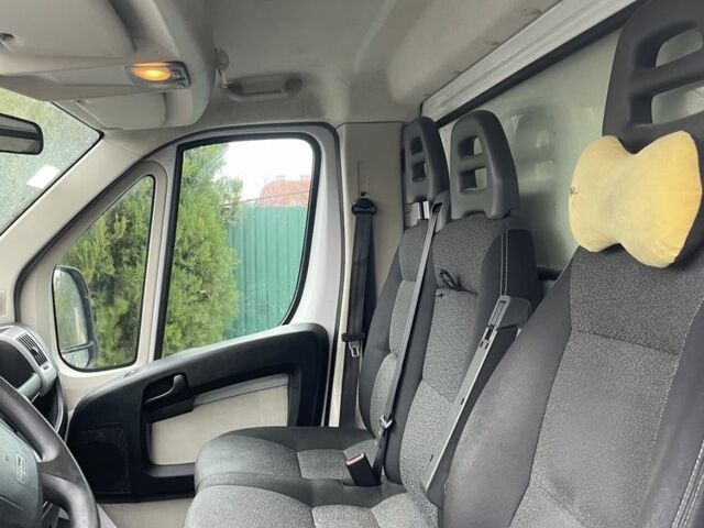 Білий Фіат Дукато, об'ємом двигуна 2.3 л та пробігом 300 тис. км за 14500 $, фото 9 на Automoto.ua