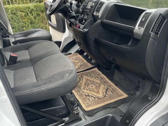 Білий Фіат Дукато, об'ємом двигуна 2.3 л та пробігом 300 тис. км за 14500 $, фото 8 на Automoto.ua