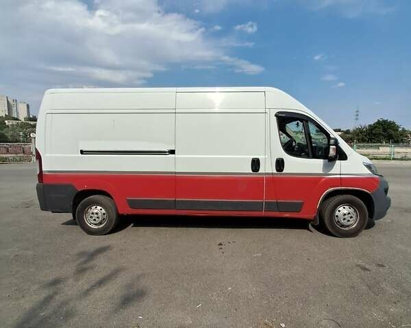 Белый Фиат Дукато, объемом двигателя 2.3 л и пробегом 300 тыс. км за 15000 $, фото 4 на Automoto.ua