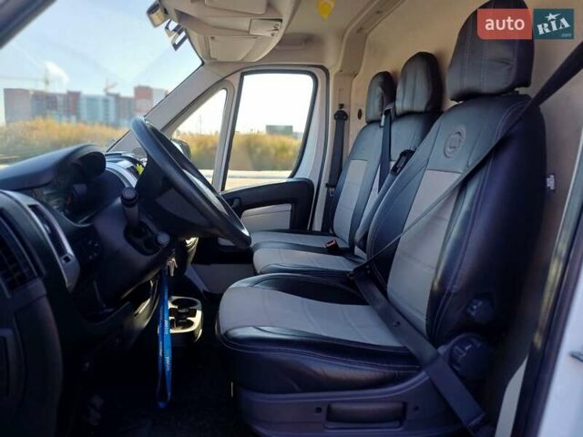 Білий Фіат Дукато, об'ємом двигуна 2.3 л та пробігом 300 тис. км за 14500 $, фото 12 на Automoto.ua