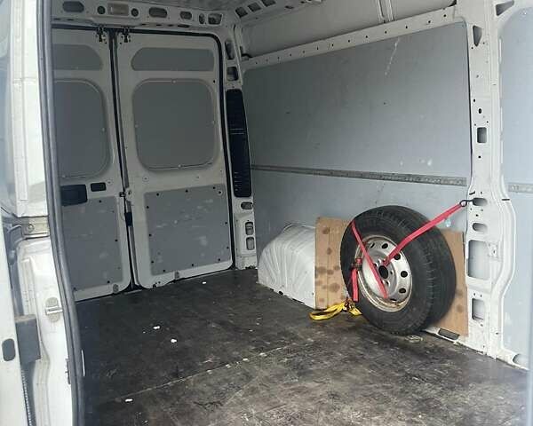 Белый Фиат Дукато, объемом двигателя 2.3 л и пробегом 230 тыс. км за 11500 $, фото 10 на Automoto.ua