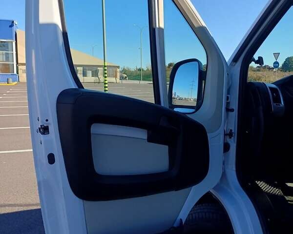 Білий Фіат Дукато, об'ємом двигуна 2.3 л та пробігом 300 тис. км за 14500 $, фото 13 на Automoto.ua