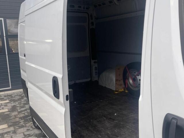 Белый Фиат Дукато, объемом двигателя 2.3 л и пробегом 323 тыс. км за 11500 $, фото 9 на Automoto.ua