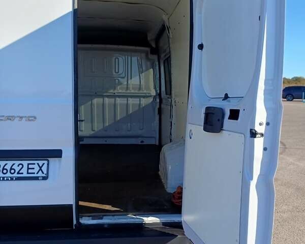 Білий Фіат Дукато, об'ємом двигуна 2.3 л та пробігом 300 тис. км за 14500 $, фото 14 на Automoto.ua