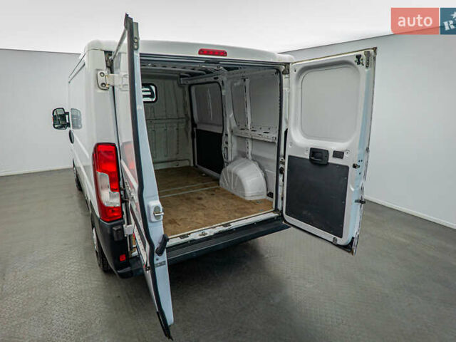 Білий Фіат Дукато, об'ємом двигуна 2.29 л та пробігом 191 тис. км за 18085 $, фото 5 на Automoto.ua