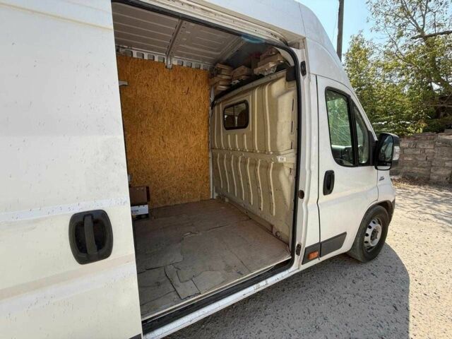Белый Фиат Дукато, объемом двигателя 2.3 л и пробегом 132 тыс. км за 14723 $, фото 4 на Automoto.ua
