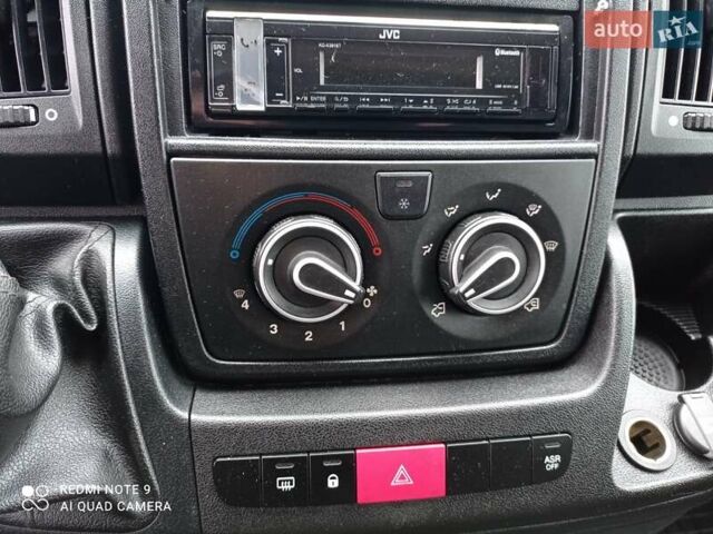 Белый Фиат Дукато, объемом двигателя 2.3 л и пробегом 180 тыс. км за 18800 $, фото 27 на Automoto.ua