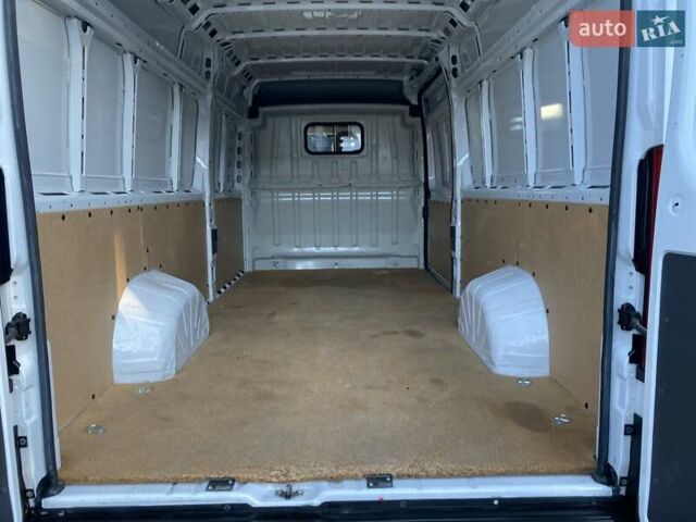 Белый Фиат Дукато, объемом двигателя 2.2 л и пробегом 300 тыс. км за 18870 $, фото 27 на Automoto.ua