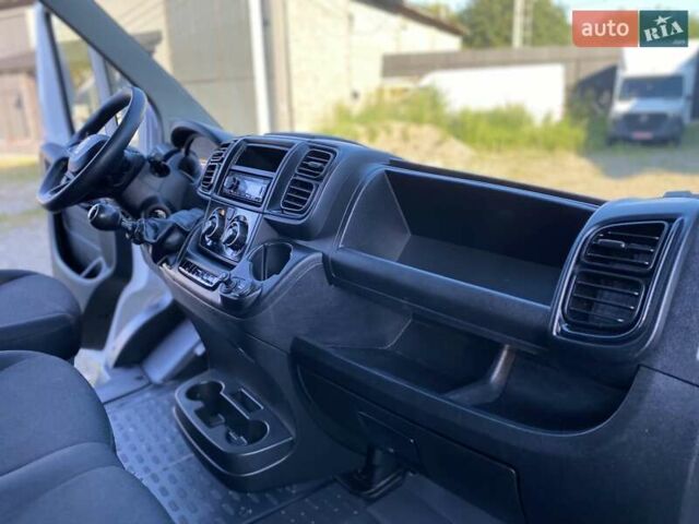 Белый Фиат Дукато, объемом двигателя 2.2 л и пробегом 300 тыс. км за 18870 $, фото 22 на Automoto.ua