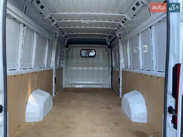 Белый Фиат Дукато, объемом двигателя 2.2 л и пробегом 300 тыс. км за 18870 $, фото 26 на Automoto.ua
