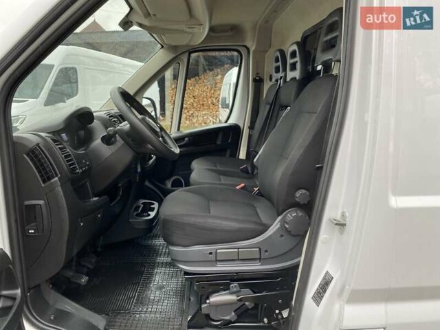 Белый Фиат Дукато, объемом двигателя 2.2 л и пробегом 300 тыс. км за 18350 $, фото 33 на Automoto.ua