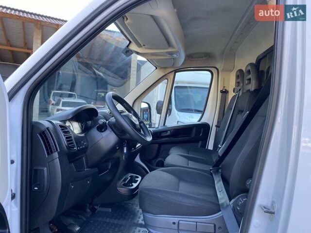 Белый Фиат Дукато, объемом двигателя 2.2 л и пробегом 300 тыс. км за 18870 $, фото 14 на Automoto.ua