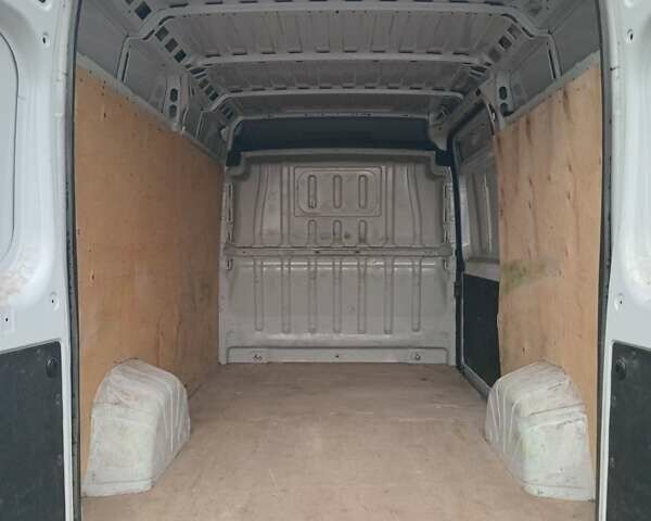 Белый Фиат Дукато, объемом двигателя 2.2 л и пробегом 110 тыс. км за 23900 $, фото 4 на Automoto.ua