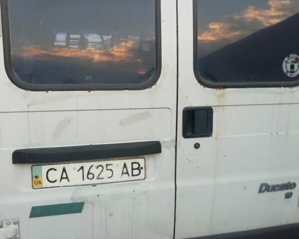 Белый Фиат Дукато, объемом двигателя 2 л и пробегом 500 тыс. км за 2200 $, фото 5 на Automoto.ua