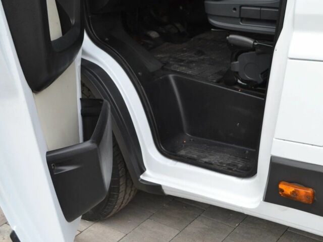 Белый Фиат Дукато, объемом двигателя 2.3 л и пробегом 130 тыс. км за 9800 $, фото 4 на Automoto.ua