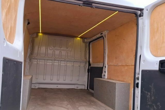 Белый Фиат Дукато, объемом двигателя 2.3 л и пробегом 120 тыс. км за 8800 $, фото 7 на Automoto.ua