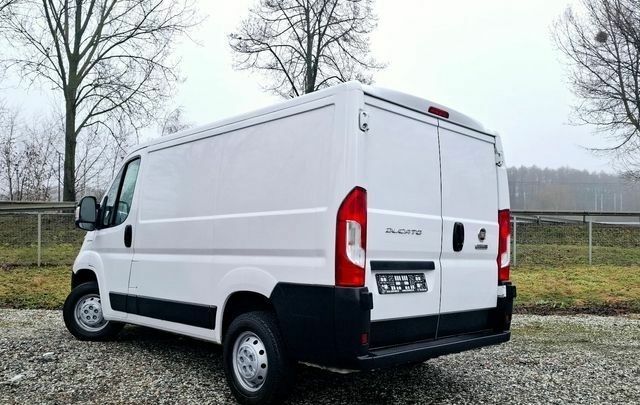 Белый Фиат Дукато, объемом двигателя 2.3 л и пробегом 120 тыс. км за 8800 $, фото 2 на Automoto.ua