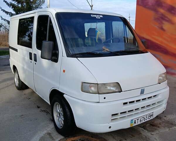 Білий Фіат Дукато, об'ємом двигуна 2.8 л та пробігом 300 тис. км за 2900 $, фото 1 на Automoto.ua