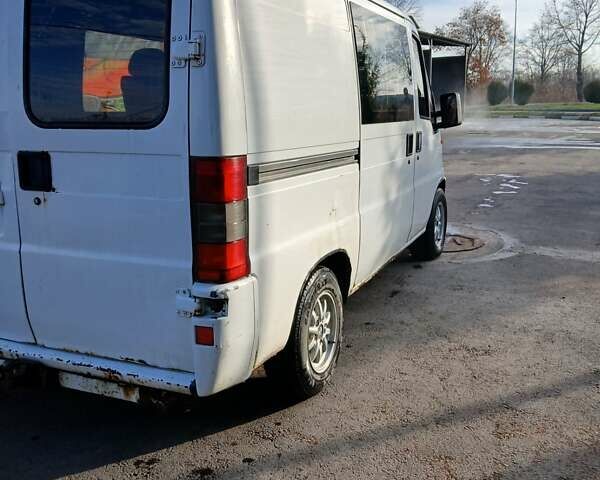 Білий Фіат Дукато, об'ємом двигуна 2.8 л та пробігом 300 тис. км за 2900 $, фото 5 на Automoto.ua